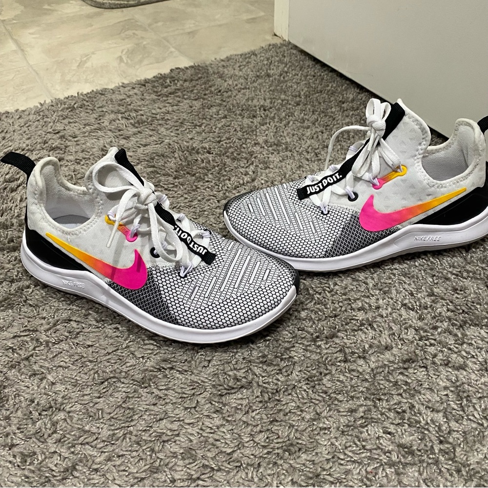 Nike  Women’s Training Shoes- size 6.5